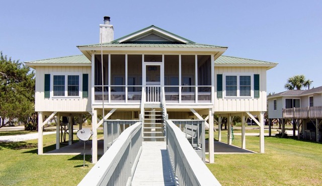 Sound Choice:Oceanfront Home;Sunset Views/Dolphin Sightings on St. Helena Sound; Screened Porch