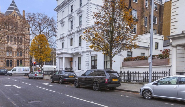 South Kensington Host Premium x 4