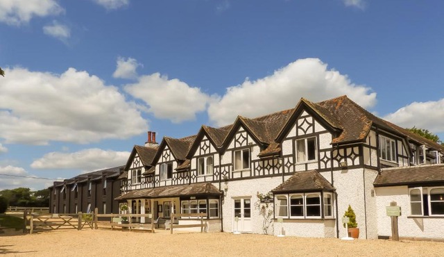 South Lawn Hotel