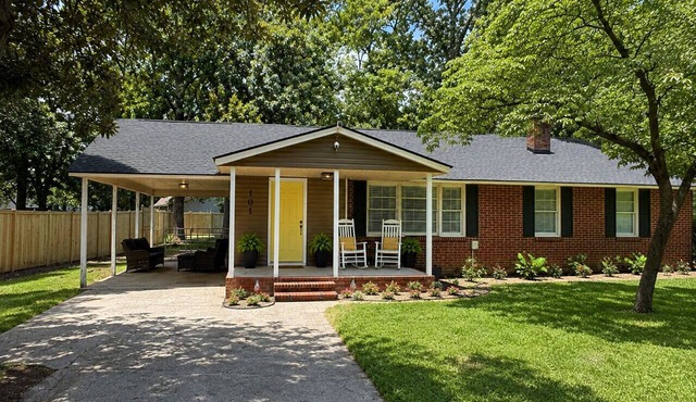 Southern Shade, King Beds, Walk to Park