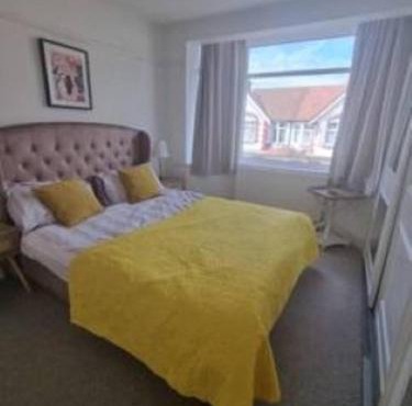 Spacious 3 Bed House-Central London-Garden-Parking