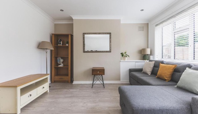 Spacious 3BDR Home with Parking