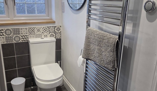 Spacious, clean & comfy 3 bed semi-detached house,