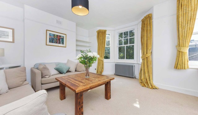 Spacious duplex 3 bed on the Southbank