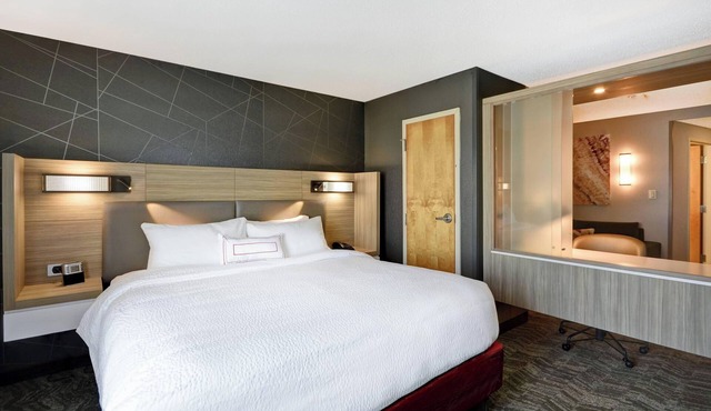 SpringHill Suites by Marriott Indianapolis Airport/Plainfield in Plainfield