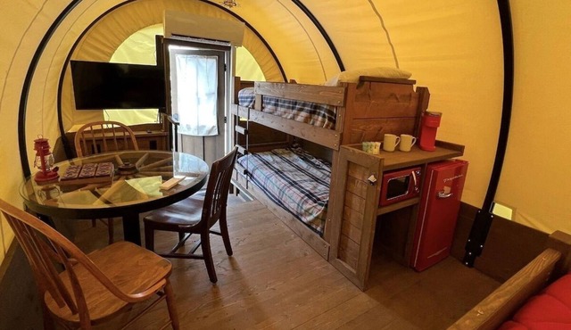 Stay in a unique Conestoga Wagon with room for 4 in Lancaster
