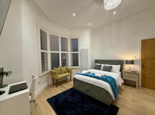 Stockwell Residences - The Grand Lumière Suite
