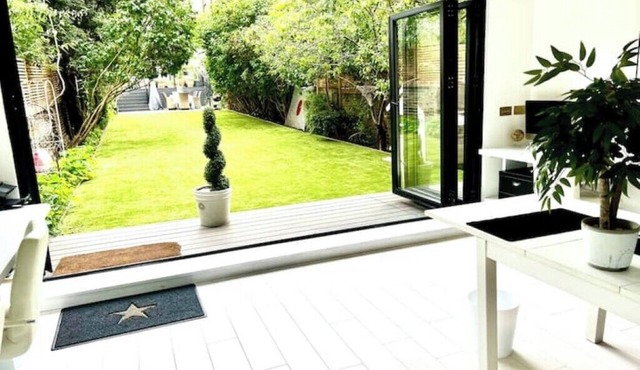 Stunning 5-Bed Clapham Home | 130ft Garden+Office