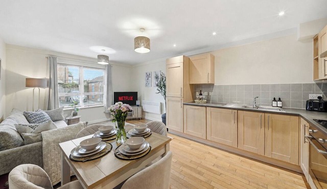 Stylish 2-Bed Apartment in West Bridgford, Nottingham