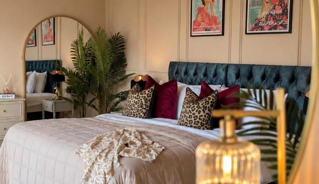 Stylish 5BR Retreat Luxury Stay Darlington
