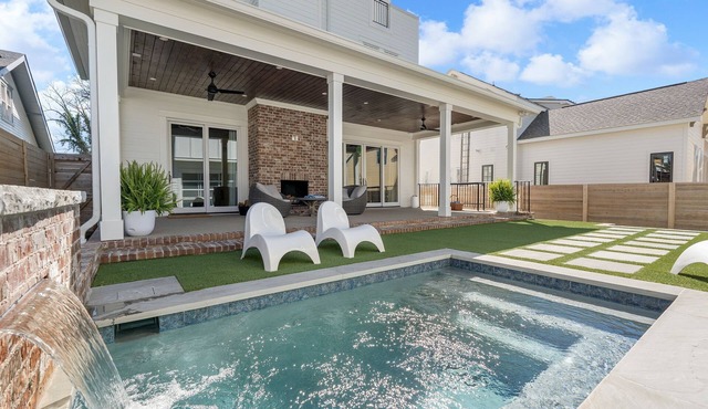 Sylvan Park Luxury Home — Private Pool, Rooftop Porch, Walk to Vanderbilt