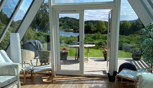 Tayvallich a secret corner of Argyll, beautifully located Chalet. .