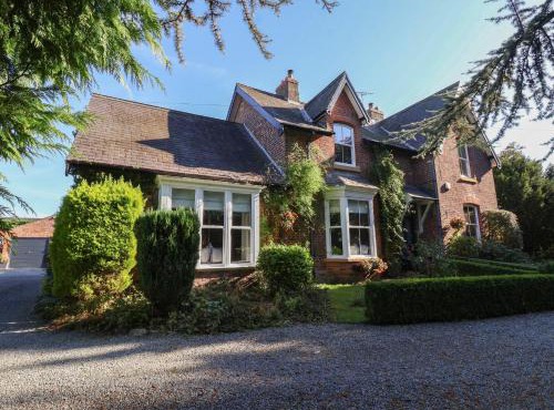 Ten Gables