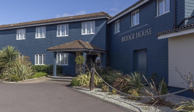 The Bridge House; BW Signature Collection