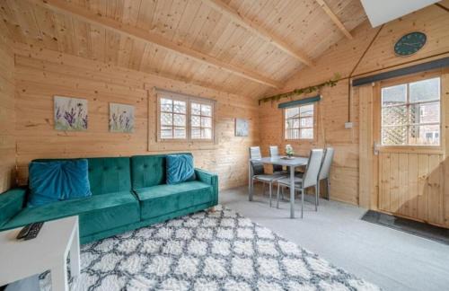 The Cosy Cabin