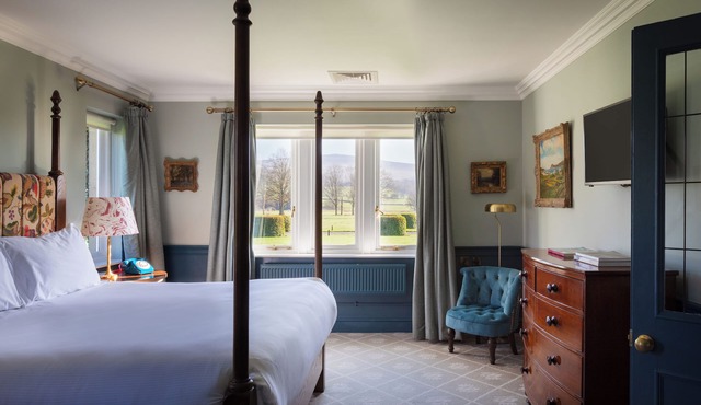 The Devonshire Arms Hotel