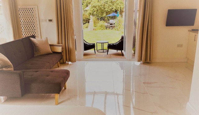 The Garden Room - Garden Views