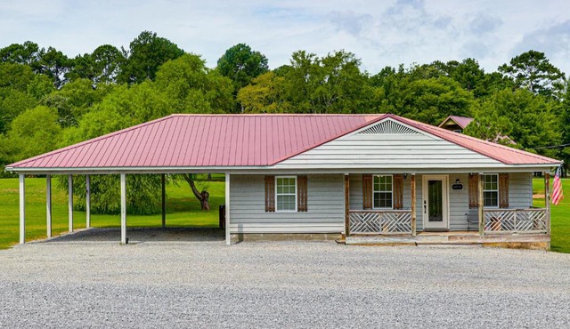 The Hunter's Retreat at Kudzu Cove Cabins Resort