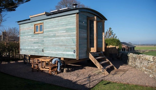 The Sanderling - sleeps 2 guests in 1 bedroom