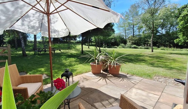 The Smarden Snug for garden lovers