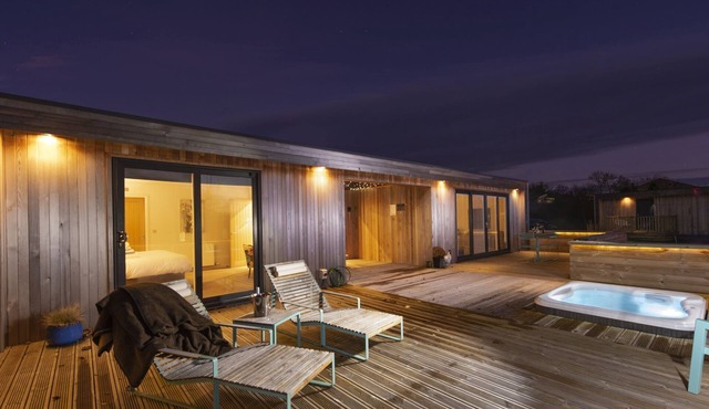 The Spinney, Strawberryfield Park - a lodge that sleeps 2 guests in 1 bedroom