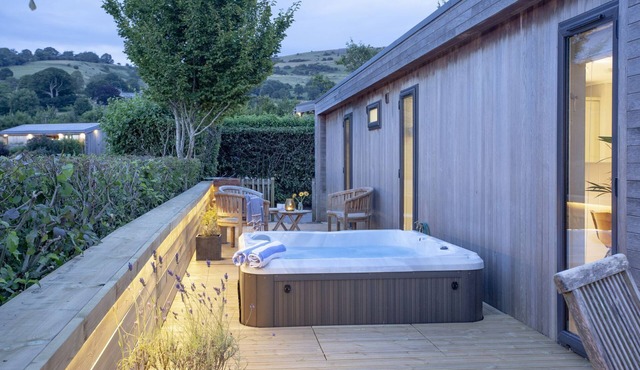 The Willows, Strawberryfield Park - a lodge that sleeps 4 guests in 2 bedrooms