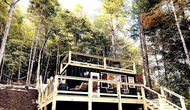 Tiny Luxe Living: Todd, NC Retreat with Hot Tub and Breathtaking Deck Views