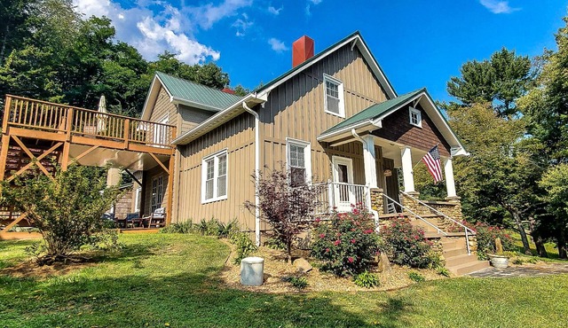 Trade the Heat for Mtn Breezes - 4BR/2BAWalk to West Jefferson, Fire Pit