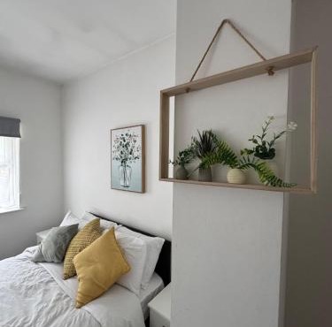 Tranquil 1BR in Gravesend