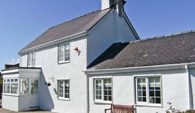Tyddyn Gyrfa Cottage, Cemaes Bay