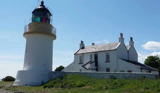 Unique Lighthouse Lodge with Sea And Mountain Views