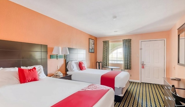 Unwind and Explore! 4 Relaxing Units, Free Parking, Pet-friendly Property! in Channelview
