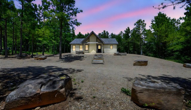Unwind in Broken Bow Hot Tub Fireplace Nature in Broken Bow