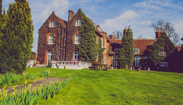 voco Letchworth Hall by IHG