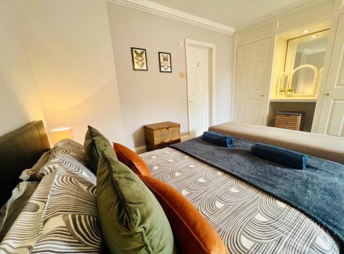 White Hart Mews
