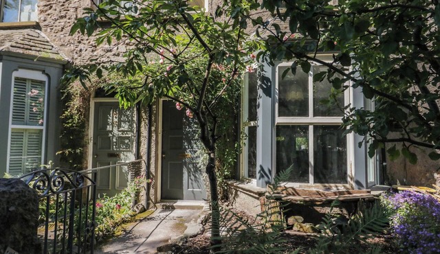 Willow Cottage