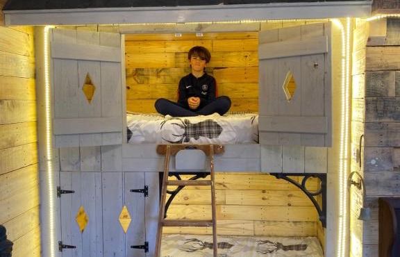 Willow Court Farm Studio East & Petting Farm, 8 mins to Legoland & Windsor, 15 mins to Lapland UK in Windsor