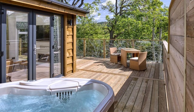 Wolds Edge Treehouse