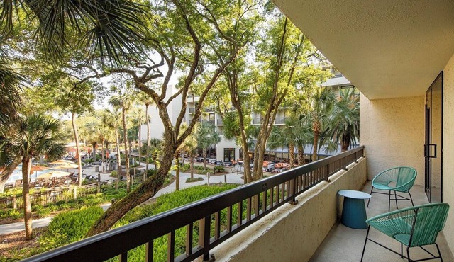 Wonderful Place To Stay! Close to Village at Olde Town Park, Beachfront!