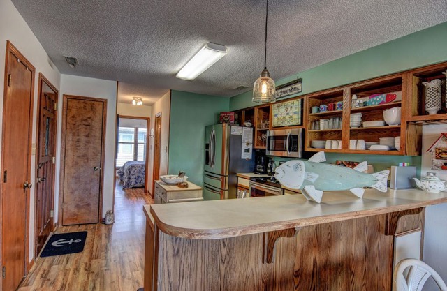 110 Turtle Cove ( 3 Bedroom home )