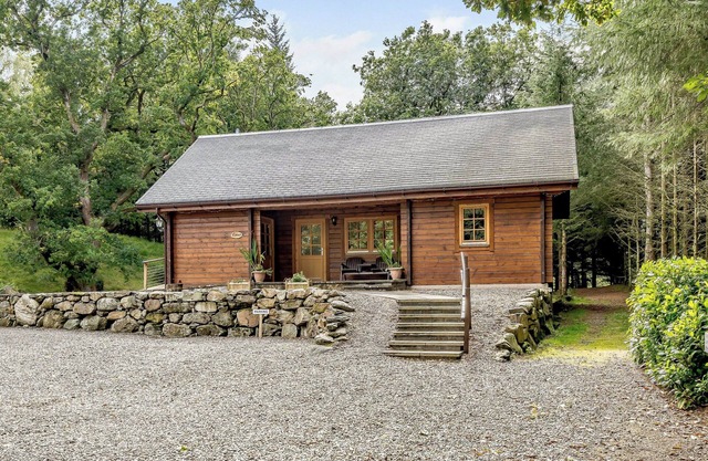 2 bedroom accommodation in Killin, near Crianlarich