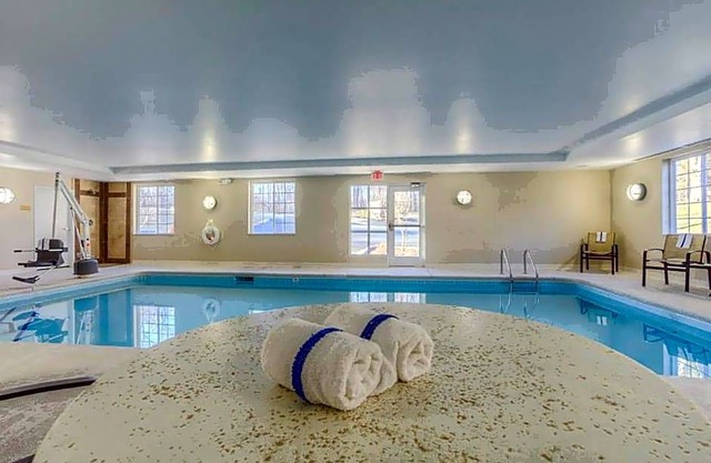 2-Star Hotel ∙ Candlewood Suites - Mooresville Lake Norman, an IHG Hotel