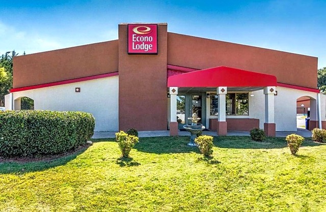 2-Star Hotel ∙ Econo Lodge - Gastonia