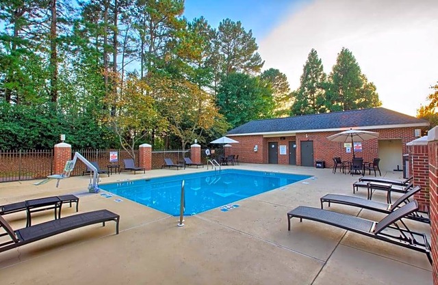 2-Star Hotel ∙ Holiday Inn Express Hotel & Suites Raleigh North - Wake Forest, an IHG Hotel