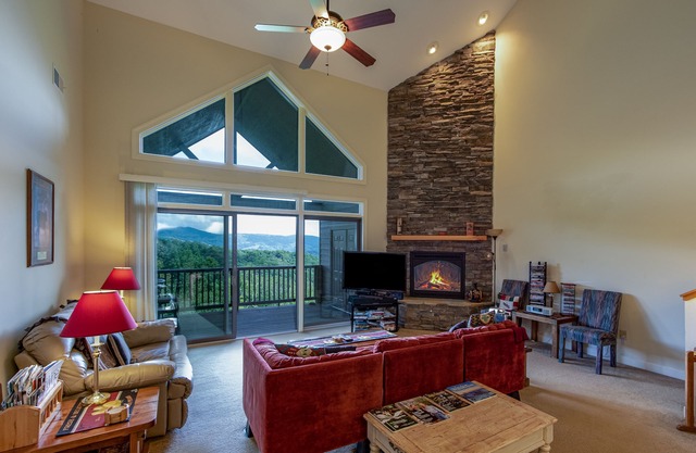 2B Condo w/Game Tables and Great Views!