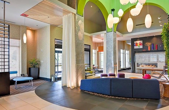 3-Star Hotel ∙ Hilton Garden Inn Raleigh/Crabtree Valley