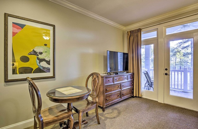 Anderson Creek Club Condo w/ Community Amenities!