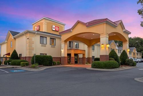 Suites Greenville 