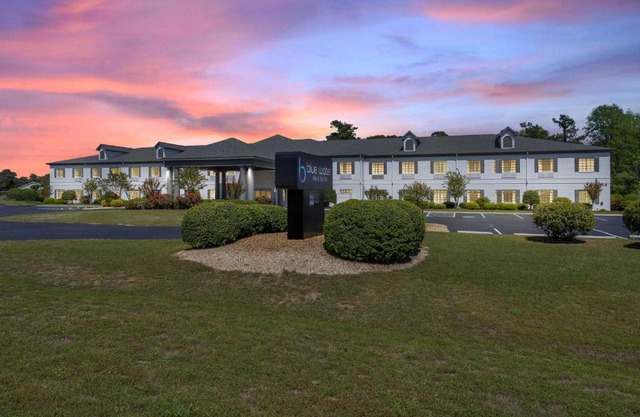 Quality Inn Suites Sneads North Topsail Beach 