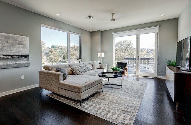 Broadway Loft 310: Downtown Asheville's newest gem, upscale luxury!